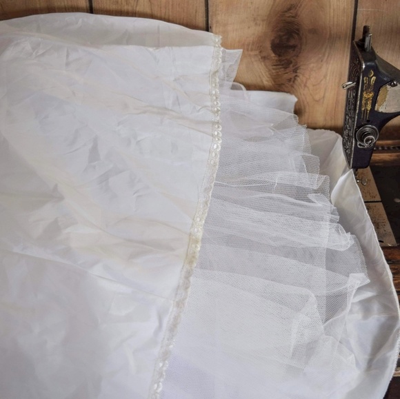 Bridal Underskirt, Petticoat - Picture 5 of 8